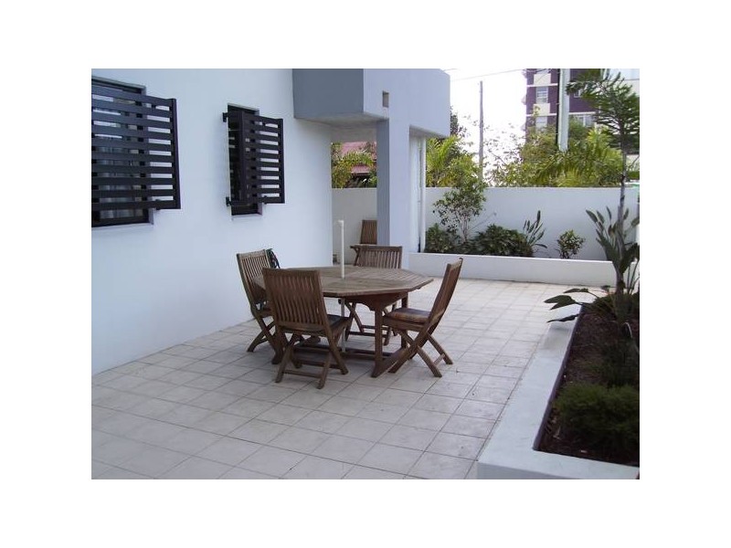 Dornoch Terrace, Highgate Hill QLD 4101