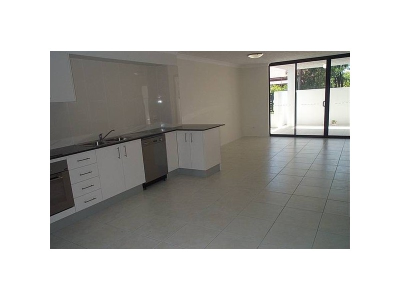 Dornoch Terrace, Highgate Hill QLD 4101