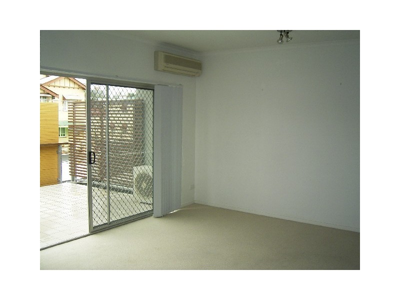 4/75 Hardgrave Road, West End QLD 4101