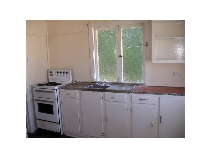 2/26 Lilly Street, Greenslopes QLD 4120