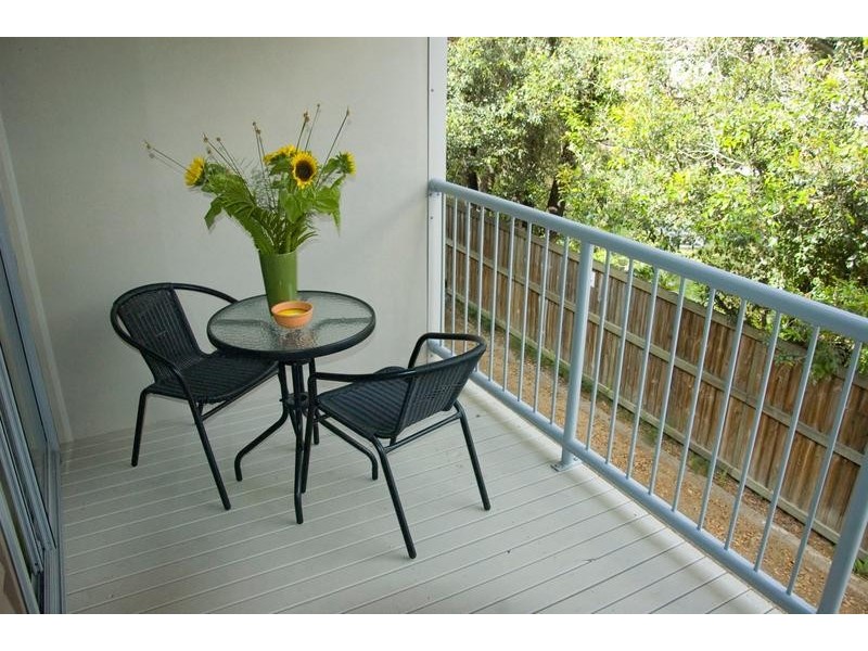 2/58 Ross Street, Woolloongabba QLD 4102