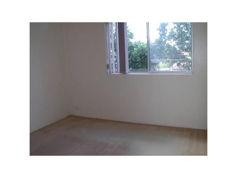 2/84 Kates, Morningside QLD 4170