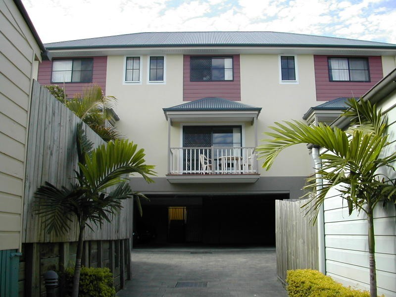 64 Browning Street, West End QLD 4101