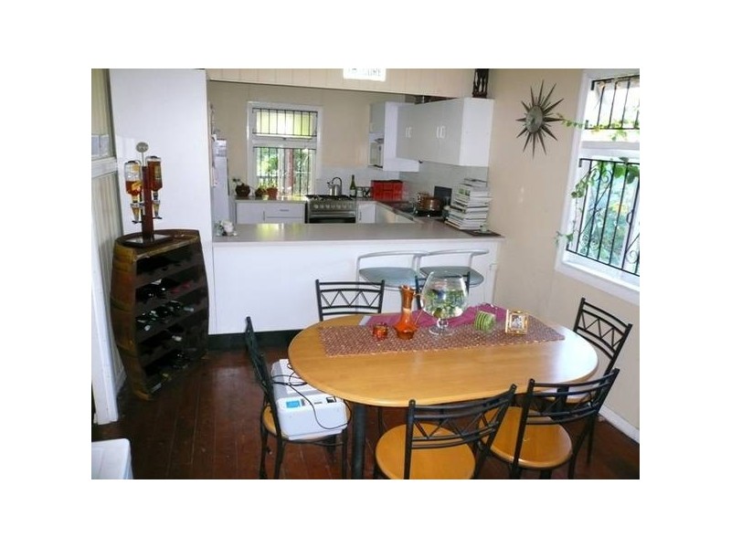 40 Leonard Street, Woolloongabba QLD 4102