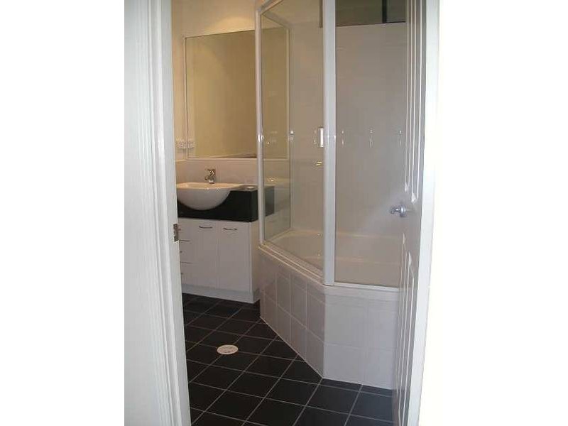 12/6 Edmondstone Street, South Brisbane QLD 4101