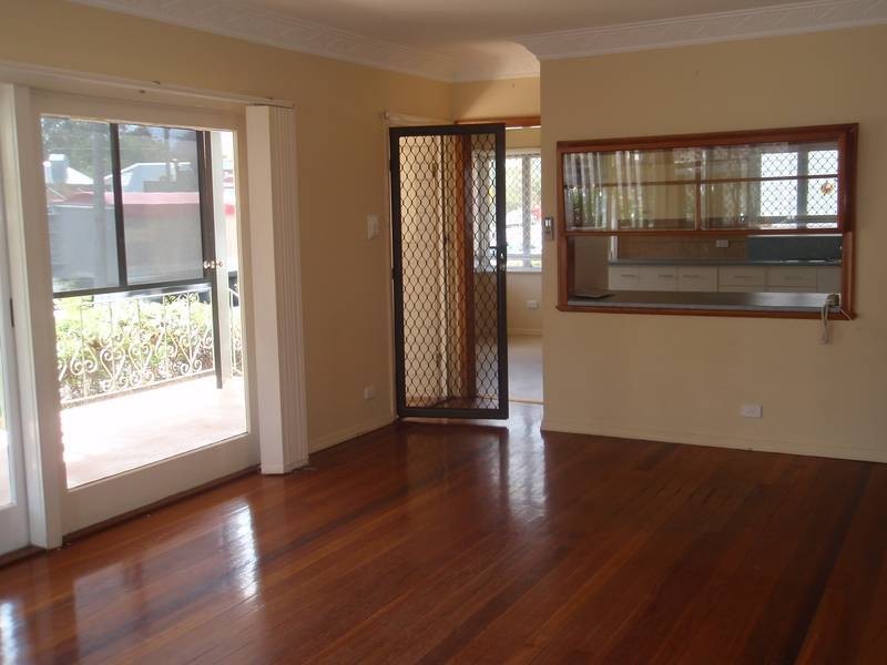 225 Gladstone Rd, Dutton Park QLD 4102