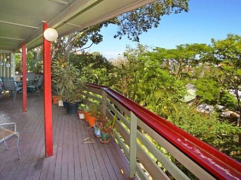 12 St James Street, Highgate Hill QLD 4101