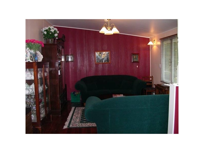 35 Osterley Road, Yeronga QLD 4104