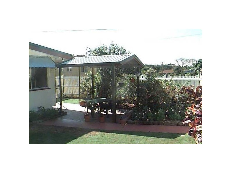 35 Osterley Road, Yeronga QLD 4104