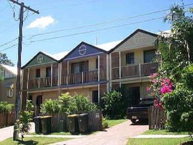 6 Thrushton Street, Greenslopes QLD 4120