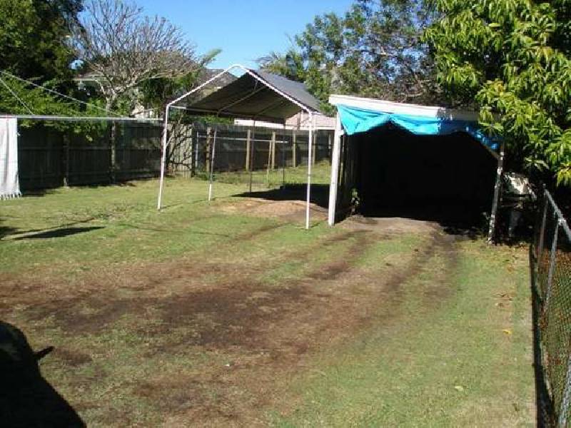 Ellis Street, Greenslopes QLD 4120