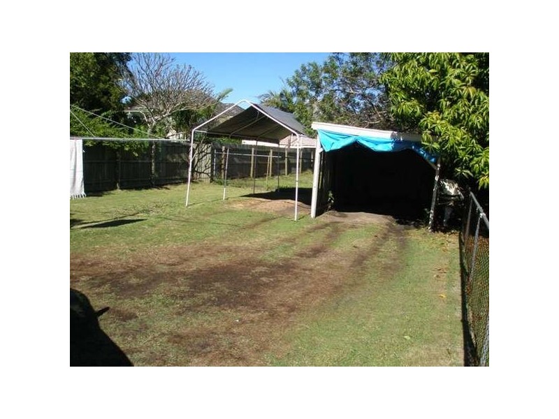 Ellis Street, Greenslopes QLD 4120