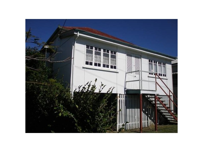 Ellis Street, Greenslopes QLD 4120