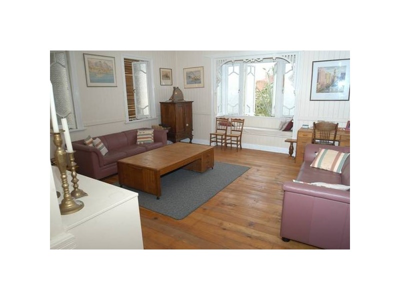 Blakeney Street, Highgate Hill QLD 4101