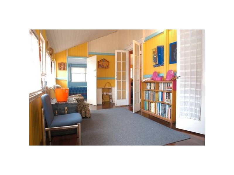 Blakeney Street, Highgate Hill QLD 4101