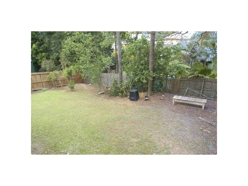 Blakeney Street, Highgate Hill QLD 4101