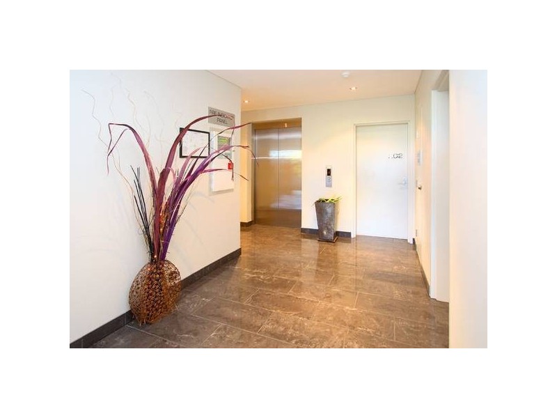 303/20 Paradise Street, Highgate Hill QLD 4101