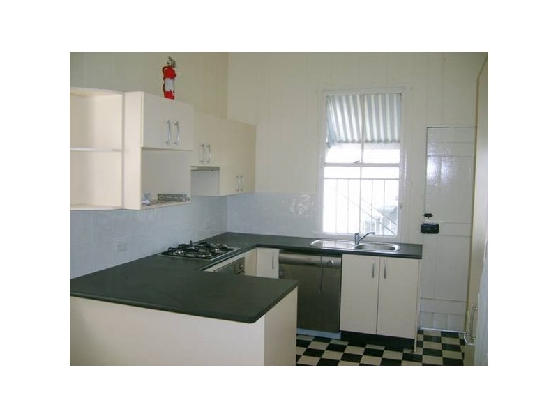 Strath Street, Highgate Hill QLD 4101