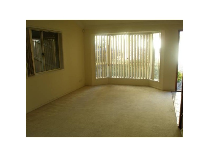 4/19 Athlone Street, Woolloongabba QLD 4102