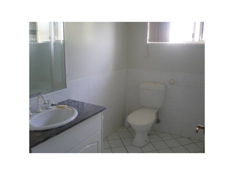 4/19 Athlone Street, Woolloongabba QLD 4102