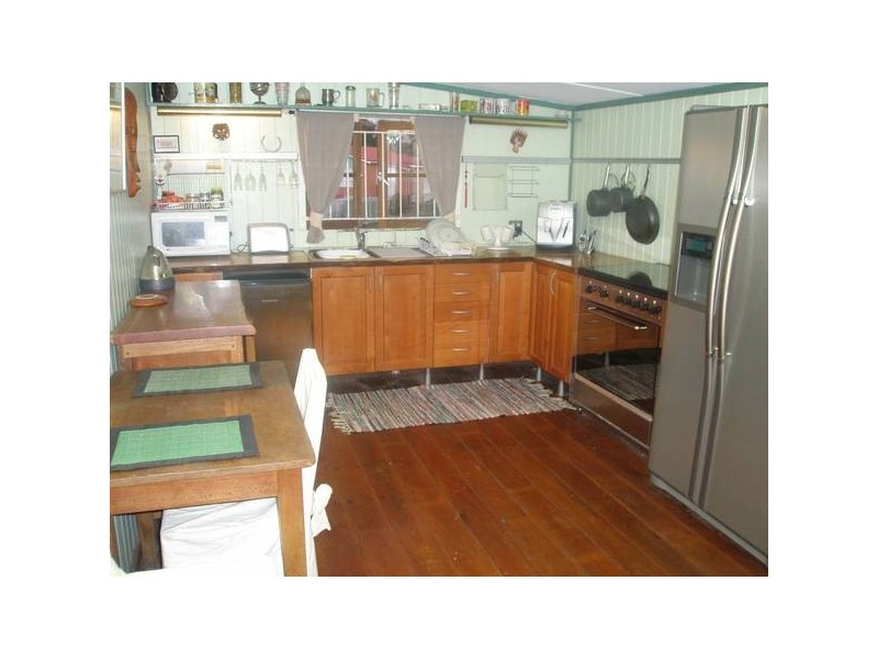 Prout Street, Camp Hill QLD 4152