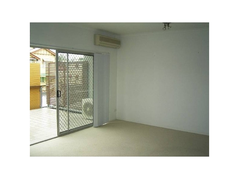 Hardgrave Road, West End QLD 4101