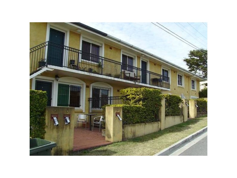 1/19 Ampthill Street, Highgate Hill QLD 4101