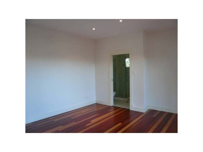 243 Ferguson Road, Seven Hills QLD 4170