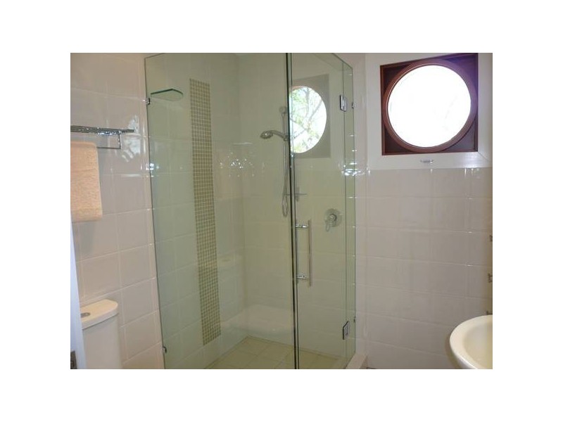 243 Ferguson Road, Seven Hills QLD 4170