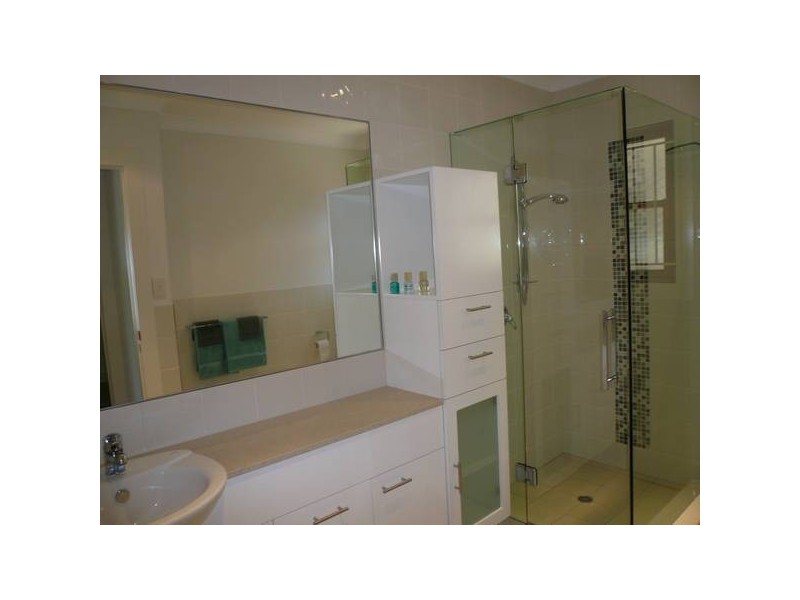 243 Ferguson Road, Seven Hills QLD 4170