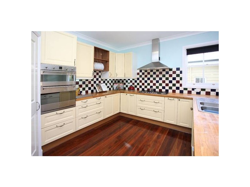 35 Blakeney Street, Highgate Hill QLD 4101