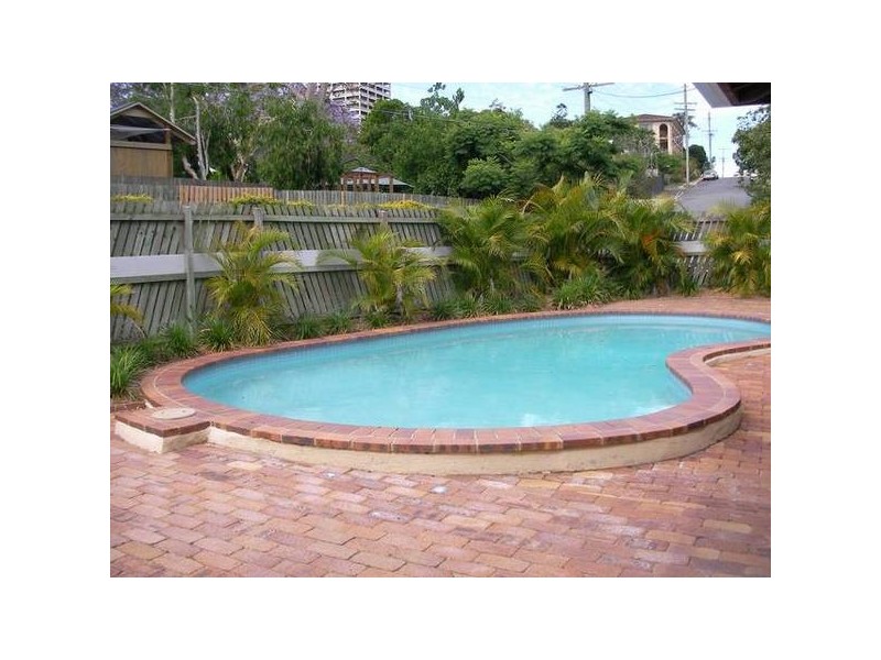 4/16 Barnsley Street, West End QLD 4101