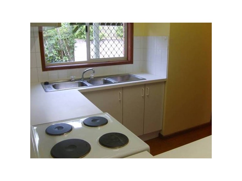 4/16 Barnsley Street, West End QLD 4101