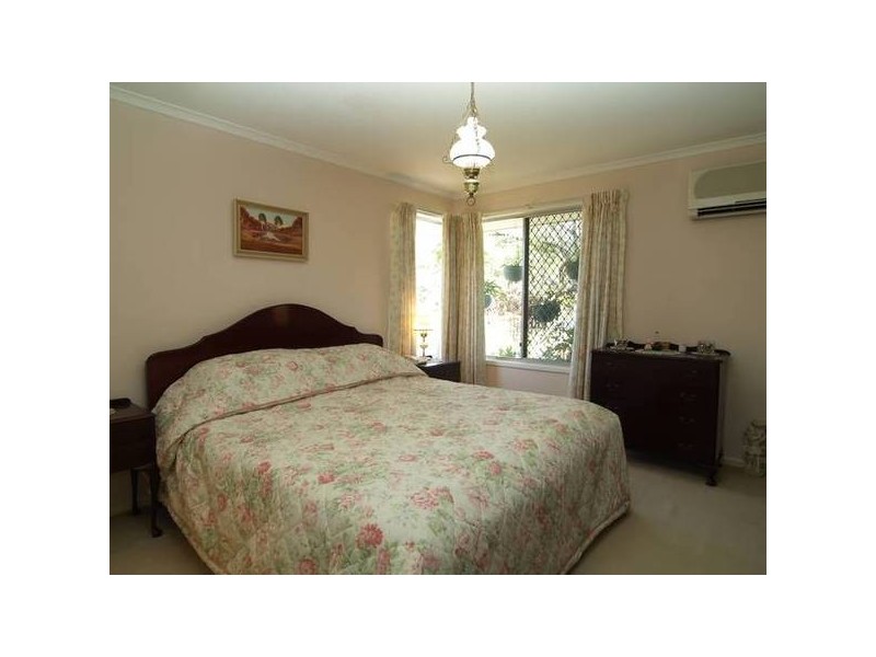 9 Grounds Street, Yeronga QLD 4104