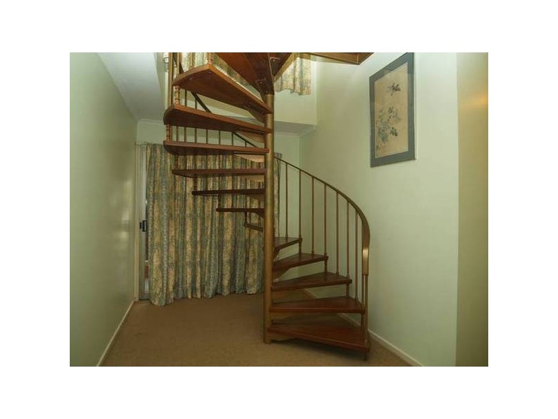 9 Grounds Street, Yeronga QLD 4104