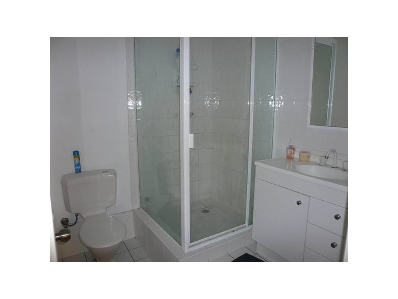 12 Heaslop Street, Woolloongabba QLD 4102