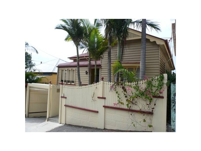 12 Heaslop Street, Woolloongabba QLD 4102