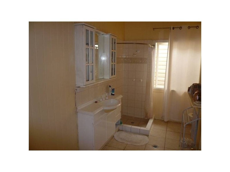 12 Heaslop Street, Woolloongabba QLD 4102