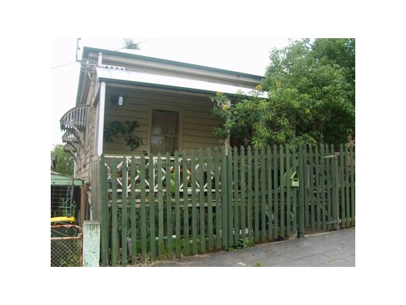 16 Heaslop Street, Woolloongabba QLD 4102