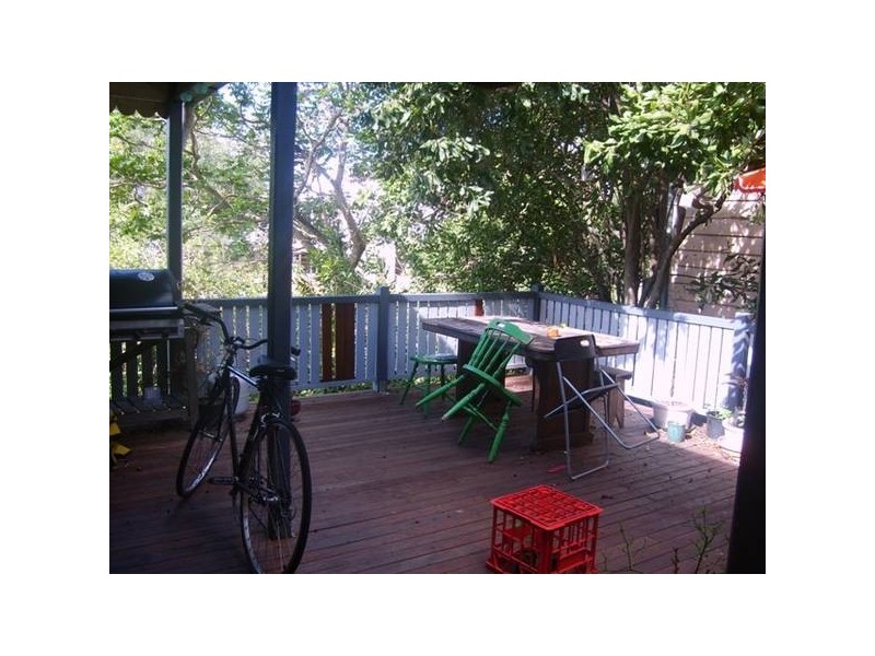 16 Heaslop Street, Woolloongabba QLD 4102