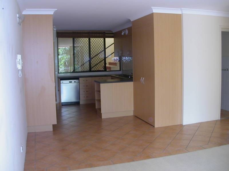 1/25 Dudley Street, Highgate Hill QLD 4101