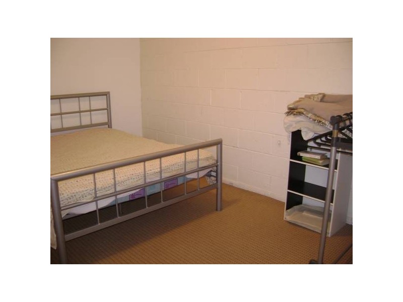 1B/12 Heaslop Street, Woolloongabba QLD 4102