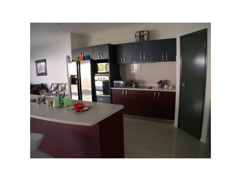 11 Sorrento Close, Carindale QLD 4152