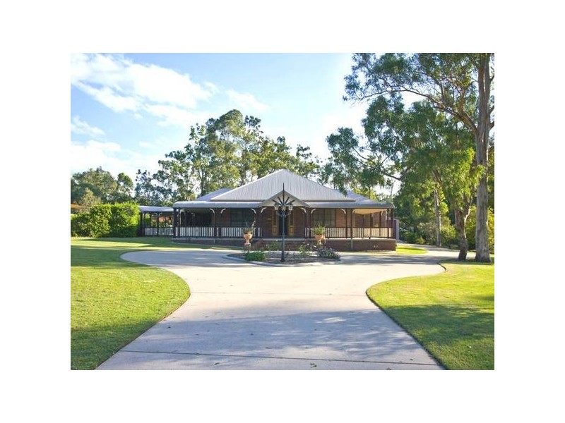 24 Madison Court, Munruben QLD 4125