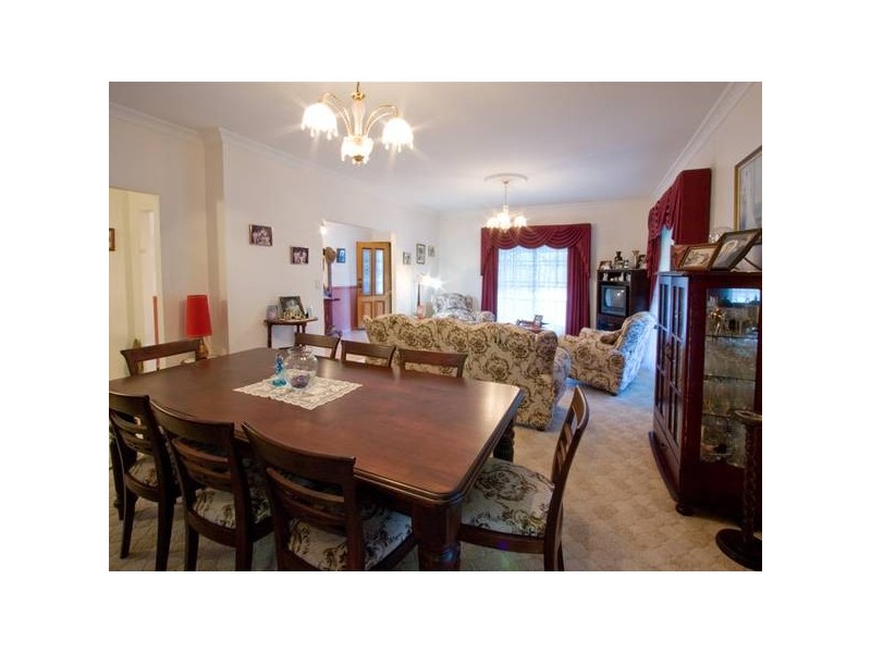 24 Madison Court, Munruben QLD 4125