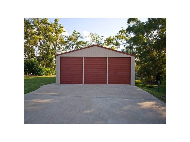 24 Madison Court, Munruben QLD 4125