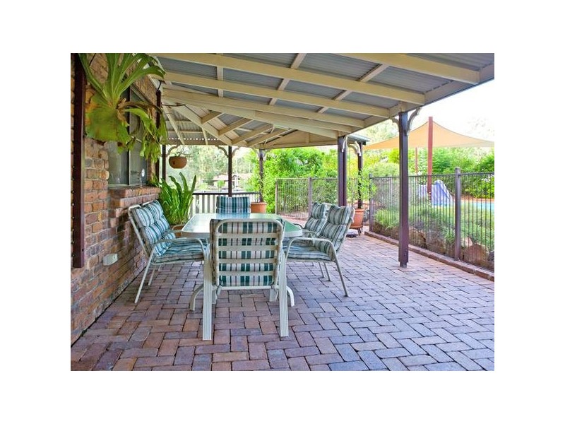 24 Madison Court, Munruben QLD 4125