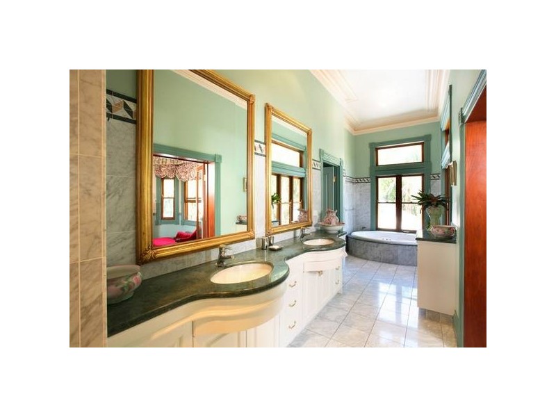 Highgate Hill QLD 4101