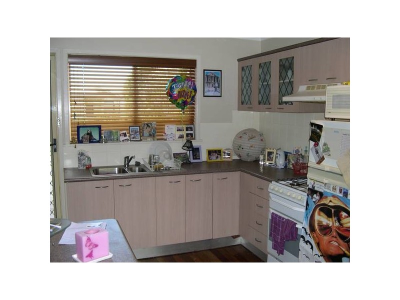 2/8 Ames Street, Coorparoo QLD 4151