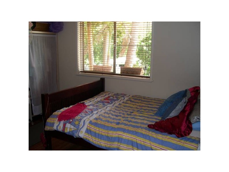 2/8 Ames Street, Coorparoo QLD 4151